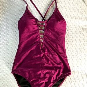 Kendo’s One piece bathing suit size 10
